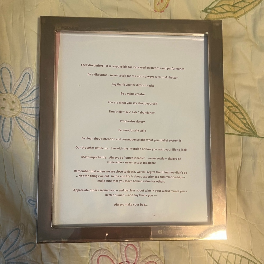 Poem frame‎